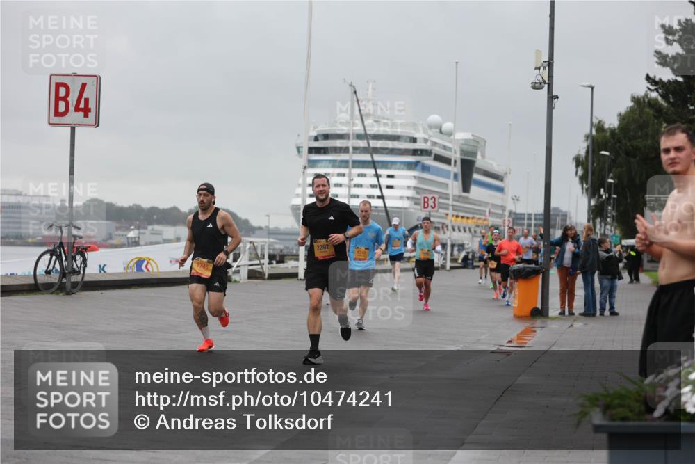 13.09.2026 - Kiel Lauf Andreas Tolksdorf http://msf.ph/oto/10474241 13.09.2026 11:45:36 Kiellinie 4, 1745, 2392, 4749, 3 meine-sportfotos.de