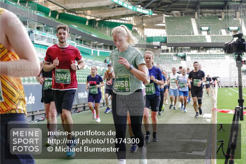 13.09.2026 - 21. swb-Marathon Bremen Michael Burmester http://msf.ph/oto/10474300 13.09.2026 13:15:56 Laufen im Stadion 134, 143, 153, 231, 263, 266, 271, 300, 414, 598, 612, 653, 990, 1008, 1047, 1185, 1312, 1465, 1539, 1874, 2013, 2218, 2235, 2259, 2314, 2351, 2359, 2363, 2385, 2386, 2466, 2468, 2484, 2494, 2562, 2579, 2664, 2667, 2678, 2690, 2691, 2698, 2737, 2760, 2778, 2783, 2799, 2838, 2846, 2859, 2861, 2865, 2874, 2958, 2974, 2978, 2996, 3001, 3075, 3133, 3157, 3165, 3185, 3237, 3265, 3331, 3355, 3382, 3387, 3486, 3501, 3512, 3670, 3680, 3829, 4034, 4080, 4306, 703 meine-sportfotos.de