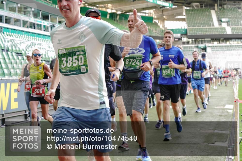 13.09.2026 - 21. swb-Marathon Bremen Michael Burmester http://msf.ph/oto/10474540 13.09.2026 13:16:02 Laufen im Stadion 134, 143, 153, 231, 263, 266, 271, 300, 414, 598, 612, 653, 990, 1047, 1185, 1312, 1465, 1539, 1825, 1874, 2013, 2218, 2235, 2259, 2351, 2359, 2363, 2381, 2385, 2386, 2466, 2468, 2484, 2494, 2562, 2579, 2664, 2667, 2678, 2690, 2691, 2698, 2737, 2760, 2778, 2783, 2797, 2799, 2846, 2859, 2861, 2865, 2874, 2958, 2974, 2996, 3001, 3075, 3133, 3157, 3165, 3185, 3237, 3265, 3331, 3355, 3366, 3382, 3387, 3486, 3501, 3512, 3670, 3680, 3829, 4034, 4080, 4306, 703 meine-sportfotos.de