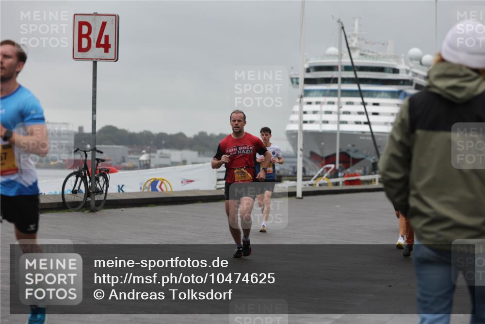 13.09.2026 - Kiel Lauf Andreas Tolksdorf http://msf.ph/oto/10474625 13.09.2026 11:46:11 Kiellinie 57, 4, 1057 meine-sportfotos.de