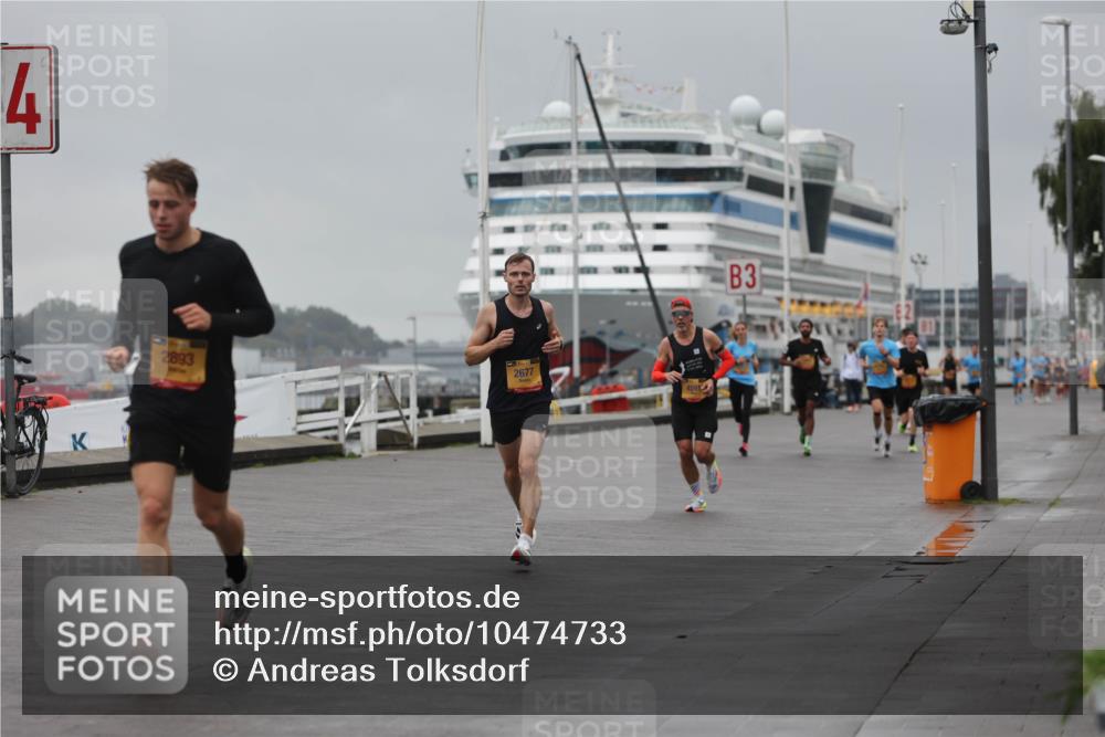 13.09.2026 - Kiel Lauf Andreas Tolksdorf http://msf.ph/oto/10474733 13.09.2026 11:46:41 Kiellinie 4, 2893, 2677, 3 meine-sportfotos.de