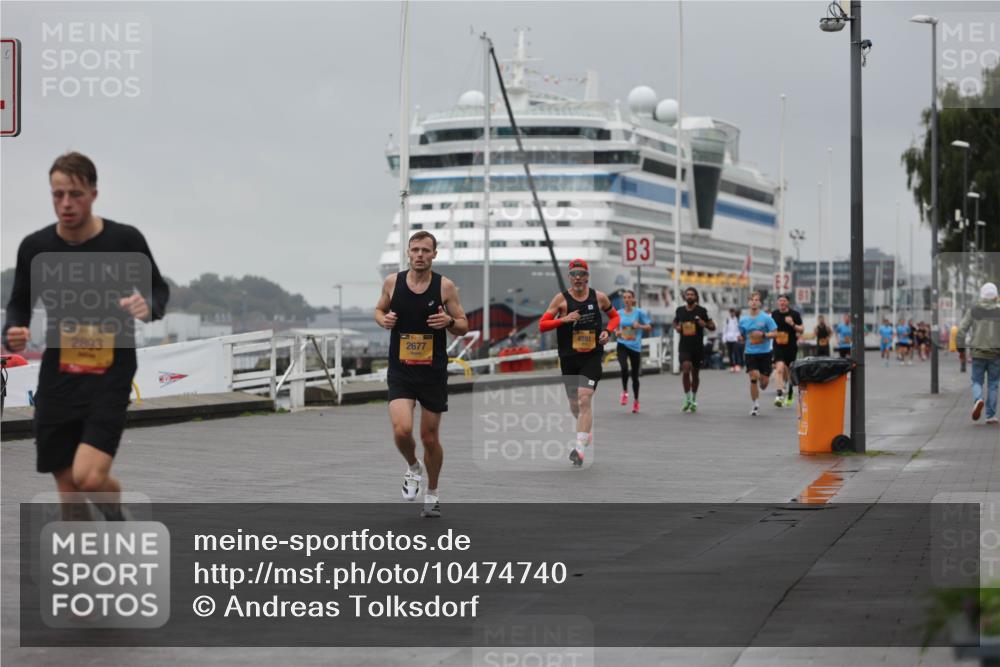 13.09.2026 - Kiel Lauf Andreas Tolksdorf http://msf.ph/oto/10474740 13.09.2026 11:46:42 Kiellinie 2677, 2893, 4591, 3 meine-sportfotos.de
