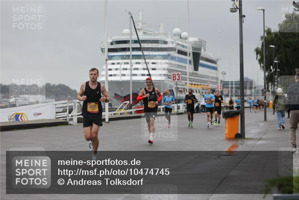 13.09.2026 - Kiel Lauf Andreas Tolksdorf http://msf.ph/oto/10474745 13.09.2026 11:46:42 Kiellinie 2677, 4591, 3 meine-sportfotos.de