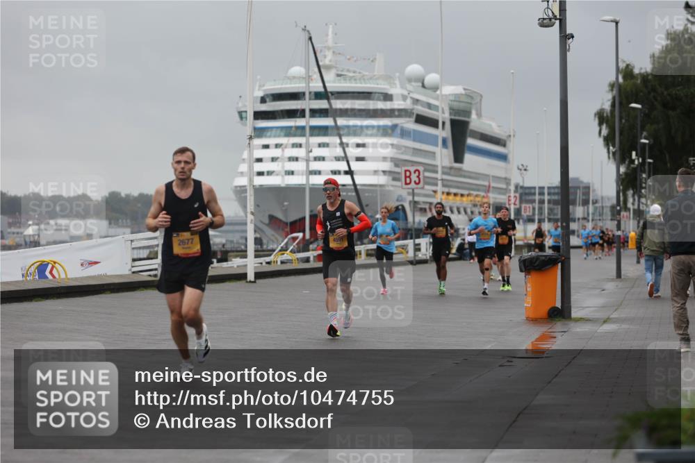 13.09.2026 - Kiel Lauf Andreas Tolksdorf http://msf.ph/oto/10474755 13.09.2026 11:46:43 Kiellinie 2677, 4591, 3 meine-sportfotos.de