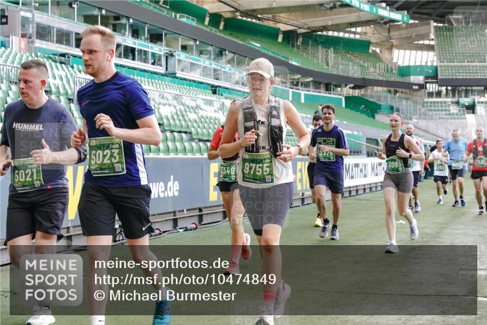 13.09.2026 - 21. swb-Marathon Bremen Michael Burmester http://msf.ph/oto/10474849 13.09.2026 13:16:11 Laufen im Stadion 134, 143, 153, 231, 263, 266, 267, 271, 300, 414, 598, 612, 653, 990, 1047, 1185, 1312, 1465, 1539, 1825, 1874, 1987, 2013, 2218, 2235, 2259, 2351, 2359, 2363, 2381, 2385, 2386, 2466, 2468, 2484, 2562, 2579, 2664, 2667, 2678, 2690, 2691, 2698, 2737, 2760, 2778, 2783, 2797, 2799, 2821, 2846, 2859, 2861, 2865, 2874, 2958, 2974, 2996, 3001, 3075, 3133, 3157, 3165, 3185, 3213, 3237, 3265, 3331, 3355, 3366, 3382, 3387, 3486, 3501, 3512, 3670, 3680, 3829, 4034, 4306, 703 meine-sportfotos.de