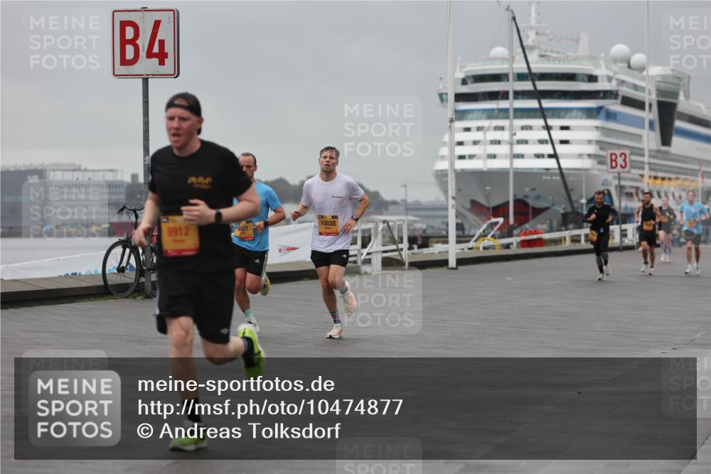 13.09.2026 - Kiel Lauf Andreas Tolksdorf http://msf.ph/oto/10474877 13.09.2026 11:46:54 Kiellinie 4, 8912, 10038, 3 meine-sportfotos.de