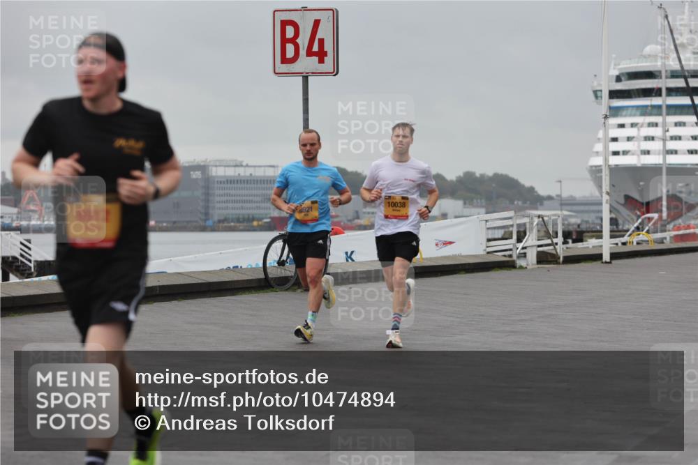 13.09.2026 - Kiel Lauf Andreas Tolksdorf http://msf.ph/oto/10474894 13.09.2026 11:46:55 Kiellinie 4, 11912, 8921, 10038 meine-sportfotos.de