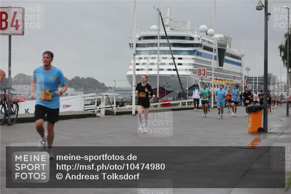 13.09.2026 - Kiel Lauf Andreas Tolksdorf http://msf.ph/oto/10474980 13.09.2026 11:47:06 Kiellinie 4, 1182, 1025, 3 meine-sportfotos.de