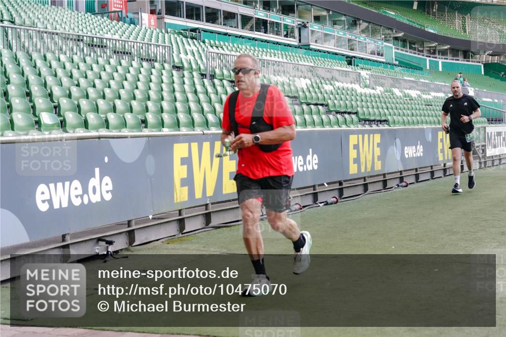 13.09.2026 - 21. swb-Marathon Bremen Michael Burmester http://msf.ph/oto/10475070 13.09.2026 13:16:19 Laufen im Stadion 134, 143, 153, 231, 263, 266, 267, 271, 300, 449, 598, 612, 653, 990, 1047, 1057, 1185, 1312, 1465, 1539, 1813, 1825, 1874, 1987, 2013, 2218, 2235, 2259, 2351, 2359, 2363, 2381, 2385, 2386, 2466, 2468, 2484, 2550, 2562, 2579, 2664, 2667, 2678, 2690, 2691, 2698, 2760, 2778, 2783, 2797, 2799, 2821, 2846, 2859, 2874, 2958, 2974, 2996, 3001, 3075, 3133, 3157, 3165, 3185, 3213, 3237, 3265, 3331, 3355, 3366, 3382, 3387, 3479, 3486, 3501, 3506, 3512, 3670, 3829, 4306 meine-sportfotos.de
