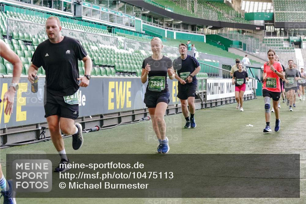 13.09.2026 - 21. swb-Marathon Bremen Michael Burmester http://msf.ph/oto/10475113 13.09.2026 13:16:22 Laufen im Stadion 134, 143, 153, 231, 263, 266, 267, 271, 449, 598, 612, 653, 990, 1047, 1057, 1185, 1312, 1465, 1539, 1813, 1825, 1874, 1987, 2013, 2218, 2235, 2259, 2351, 2359, 2363, 2381, 2385, 2386, 2466, 2468, 2484, 2550, 2562, 2579, 2586, 2664, 2667, 2678, 2698, 2760, 2778, 2783, 2797, 2799, 2821, 2846, 2859, 2874, 2958, 2974, 2996, 3001, 3075, 3133, 3157, 3165, 3185, 3213, 3237, 3265, 3331, 3355, 3366, 3382, 3387, 3479, 3486, 3501, 3506, 3512, 3670, 3829 meine-sportfotos.de