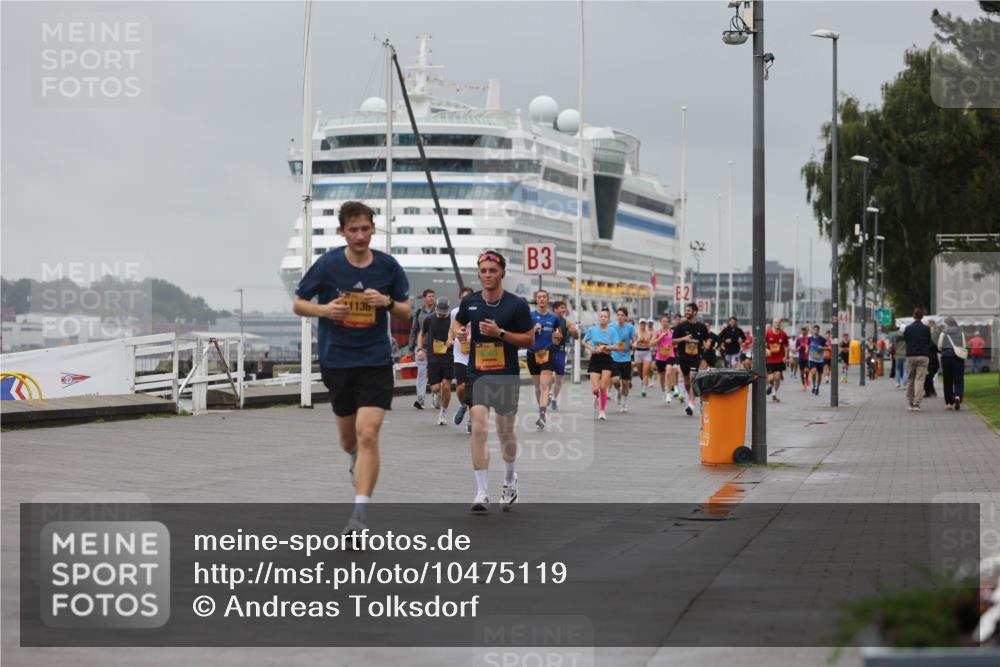 13.09.2026 - Kiel Lauf Andreas Tolksdorf http://msf.ph/oto/10475119 13.09.2026 11:47:24 Kiellinie 1136, 3 meine-sportfotos.de