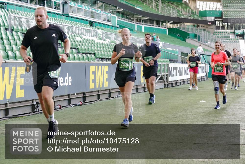 13.09.2026 - 21. swb-Marathon Bremen Michael Burmester http://msf.ph/oto/10475128 13.09.2026 13:16:22 Laufen im Stadion 134, 143, 153, 231, 263, 266, 267, 271, 449, 598, 612, 653, 990, 1047, 1057, 1185, 1312, 1465, 1539, 1813, 1825, 1874, 1987, 2013, 2218, 2235, 2259, 2351, 2359, 2363, 2381, 2385, 2386, 2466, 2468, 2484, 2550, 2562, 2579, 2586, 2664, 2667, 2678, 2698, 2760, 2778, 2783, 2797, 2799, 2821, 2846, 2859, 2874, 2958, 2974, 2996, 3001, 3075, 3133, 3157, 3165, 3185, 3213, 3237, 3265, 3331, 3355, 3366, 3382, 3387, 3479, 3486, 3501, 3506, 3512, 3670, 3829 meine-sportfotos.de