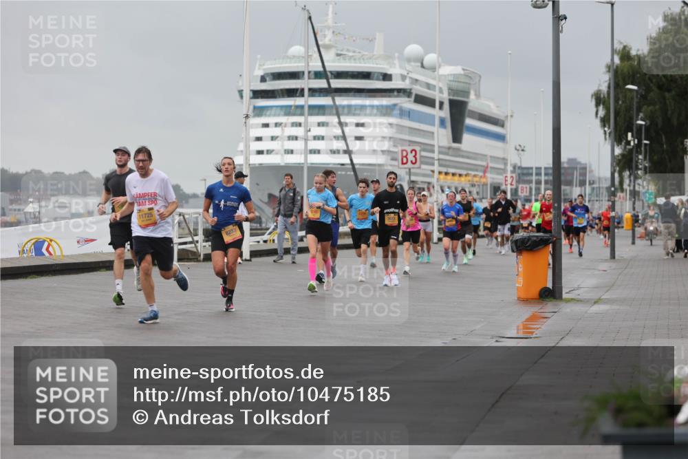13.09.2026 - Kiel Lauf Andreas Tolksdorf http://msf.ph/oto/10475185 13.09.2026 11:47:30 Kiellinie 21, 11725, 8233, 3, 2 meine-sportfotos.de