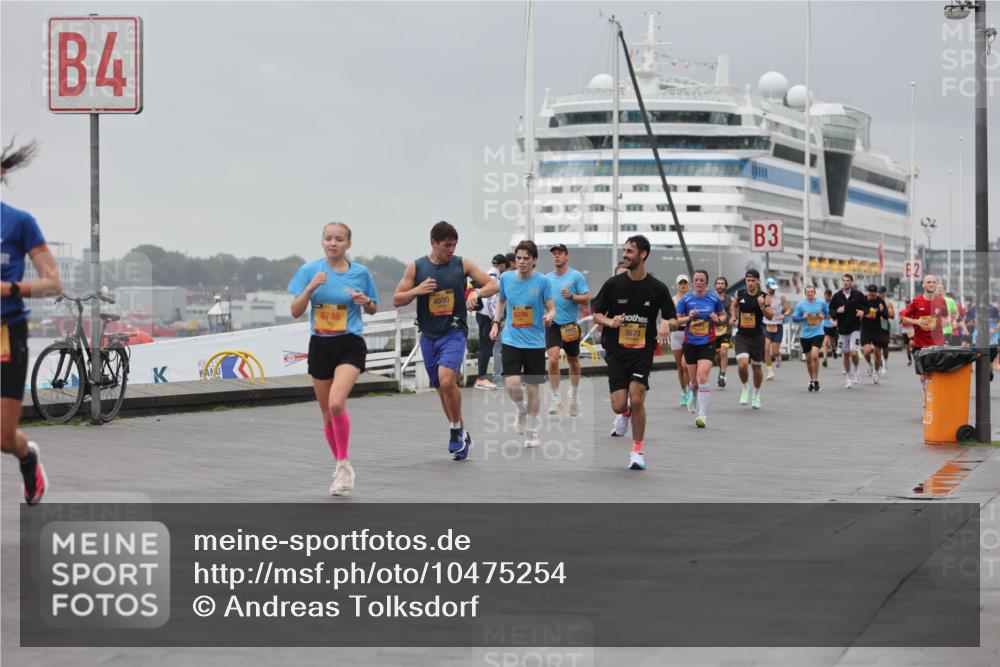 13.09.2026 - Kiel Lauf Andreas Tolksdorf http://msf.ph/oto/10475254 13.09.2026 11:47:34 Kiellinie 4, 4590, 6746, 6296, 3673, 3 meine-sportfotos.de