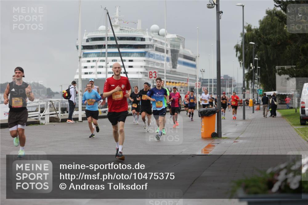 13.09.2026 - Kiel Lauf Andreas Tolksdorf http://msf.ph/oto/10475375 13.09.2026 11:47:41 Kiellinie 7659, 3, 2523, 853, 10341, 2 meine-sportfotos.de