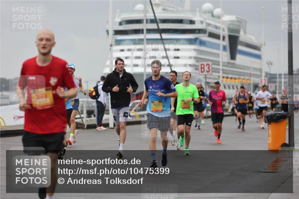 13.09.2026 - Kiel Lauf Andreas Tolksdorf http://msf.ph/oto/10475399 13.09.2026 11:47:43 Kiellinie 7003, 993, 3 meine-sportfotos.de