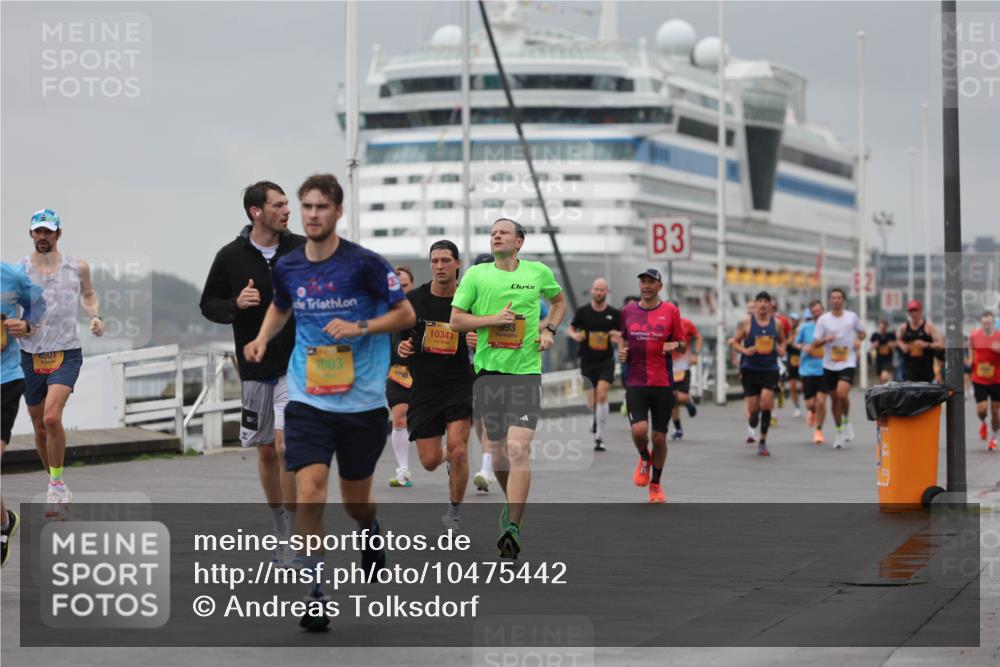 13.09.2026 - Kiel Lauf Andreas Tolksdorf http://msf.ph/oto/10475442 13.09.2026 11:47:45 Kiellinie 6501, 7003, 790, 993, 10341, 3 meine-sportfotos.de