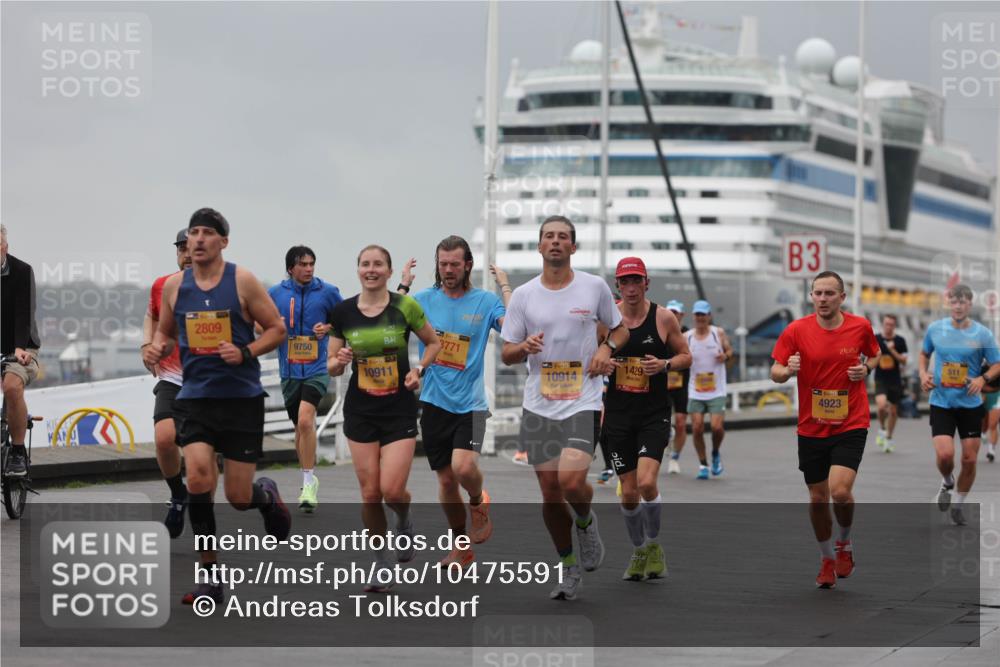 13.09.2026 - Kiel Lauf Andreas Tolksdorf http://msf.ph/oto/10475591 13.09.2026 11:47:55 Kiellinie 2809, 9750, 3771, 1429, 10911, 10914, 3, 4923, 511 meine-sportfotos.de