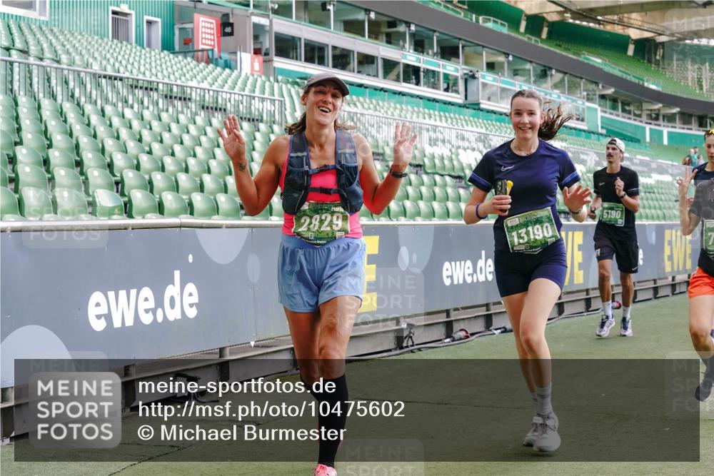 13.09.2026 - 21. swb-Marathon Bremen Michael Burmester http://msf.ph/oto/10475602 13.09.2026 13:16:37 Laufen im Stadion 134, 143, 153, 231, 263, 267, 271, 449, 588, 598, 612, 653, 990, 1057, 1185, 1312, 1465, 1539, 1813, 1825, 1874, 1987, 2013, 2067, 2096, 2218, 2235, 2259, 2351, 2359, 2363, 2381, 2385, 2386, 2389, 2468, 2532, 2550, 2562, 2579, 2586, 2655, 2664, 2667, 2678, 2698, 2760, 2778, 2783, 2797, 2799, 2821, 2846, 2859, 2874, 2958, 2974, 2996, 3001, 3075, 3104, 3133, 3157, 3165, 3185, 3195, 3213, 3237, 3265, 3314, 3331, 3366, 3382, 3387, 3479, 3486, 3501, 3506, 3512, 3829 meine-sportfotos.de