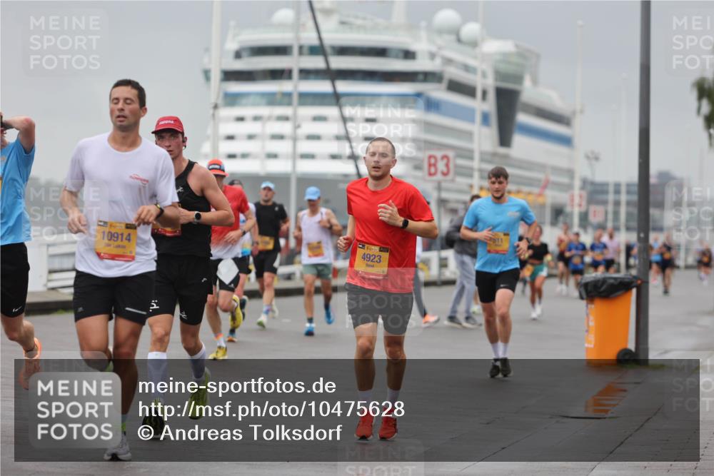 13.09.2026 - Kiel Lauf Andreas Tolksdorf http://msf.ph/oto/10475628 13.09.2026 11:47:57 Kiellinie 10914, 4923, 3 meine-sportfotos.de