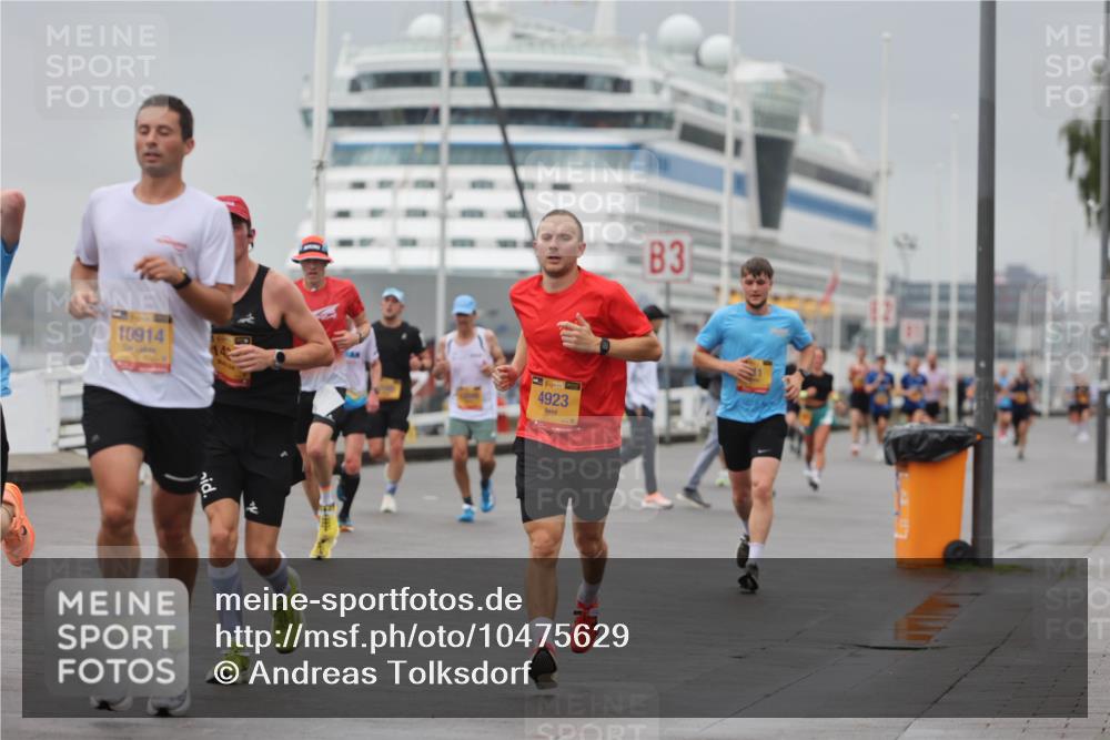 13.09.2026 - Kiel Lauf Andreas Tolksdorf http://msf.ph/oto/10475629 13.09.2026 11:47:57 Kiellinie 10914, 38, 4923, 3 meine-sportfotos.de