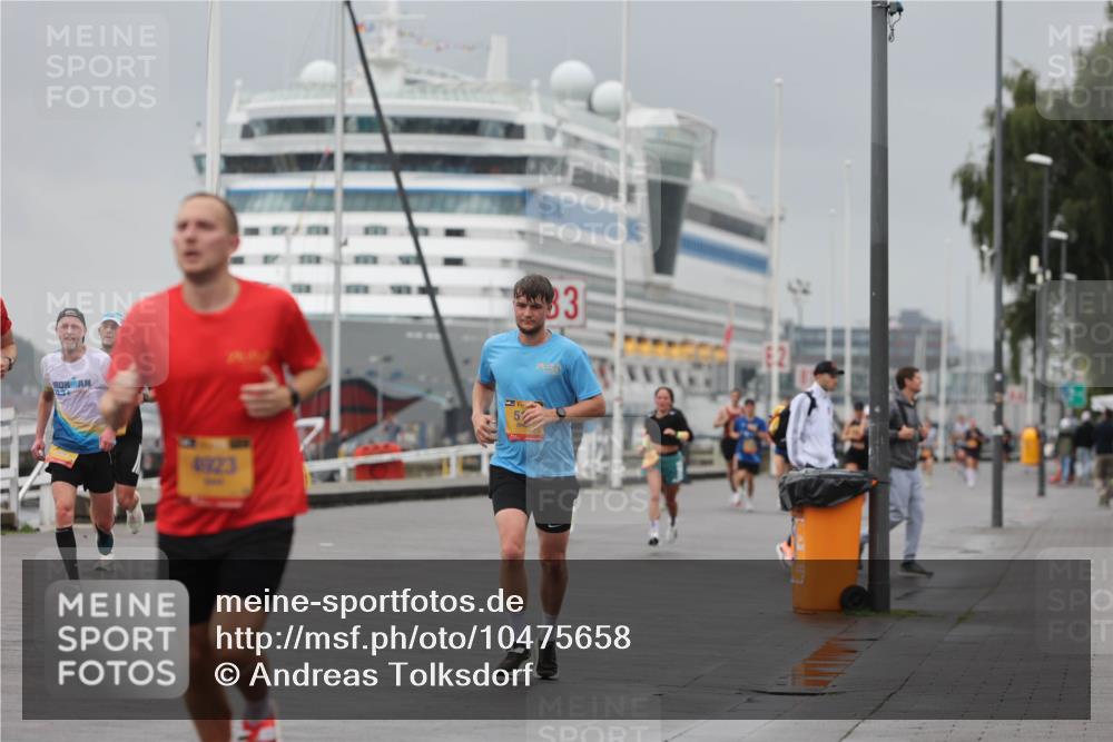 13.09.2026 - Kiel Lauf Andreas Tolksdorf http://msf.ph/oto/10475658 13.09.2026 11:47:58 Kiellinie 4823, 83 meine-sportfotos.de