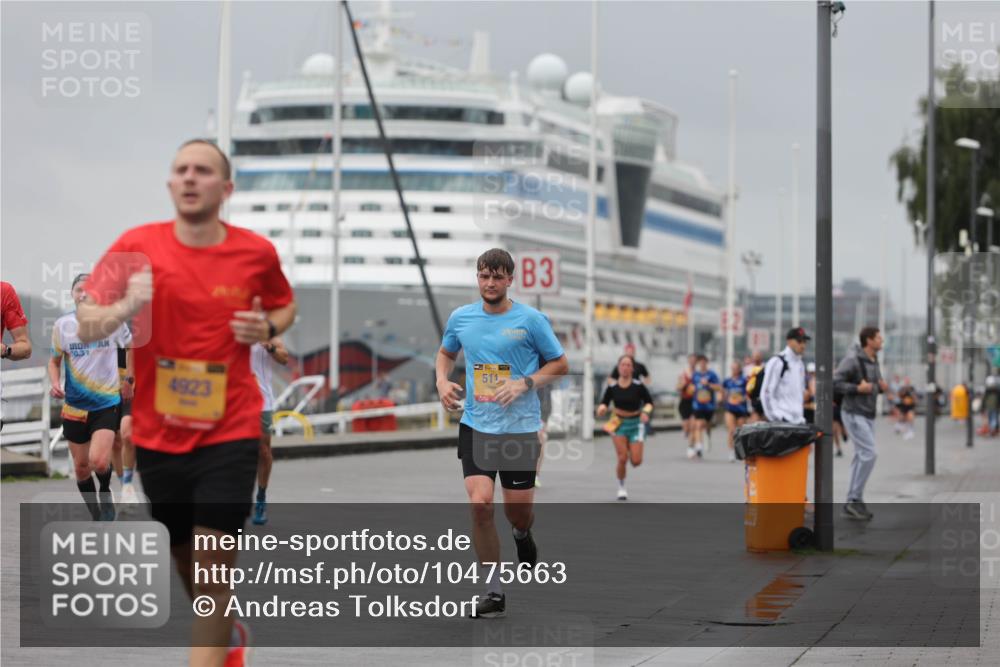 13.09.2026 - Kiel Lauf Andreas Tolksdorf http://msf.ph/oto/10475663 13.09.2026 11:47:59 Kiellinie 10, 31, 7, 4923, 38, 511, 3 meine-sportfotos.de