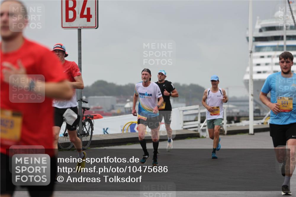 13.09.2026 - Kiel Lauf Andreas Tolksdorf http://msf.ph/oto/10475686 13.09.2026 11:48:00 Kiellinie 1175, 4, 0, 3, 049, 11, 39, 511 meine-sportfotos.de