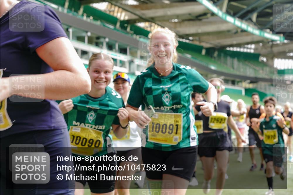 13.09.2026 - 21. swb-Marathon Bremen Michael Burmester http://msf.ph/oto/10475823 13.09.2026 10:39:01 Laufen im Stadion 10090, 10091, 10135, 10138, 10139, 10168, 10188, 10190, 10204, 10205, 10217, 10229, 10238, 10259, 10260, 10273, 10274, 10279, 10280, 10283, 10305, 10314, 10323, 10360, 10363, 10364, 10370, 10375, 10376, 10378, 10404, 10432, 10457, 10465, 10469, 10488, 10493, 10501, 10505, 10510, 10511, 10526, 10556, 10576, 10580, 10595, 10609, 10616, 10619, 10630, 10645, 10654, 10660, 10661, 10662, 10664, 10681, 10682, 10686, 10695, 10697, 10712, 10743, 10802, 10823 meine-sportfotos.de