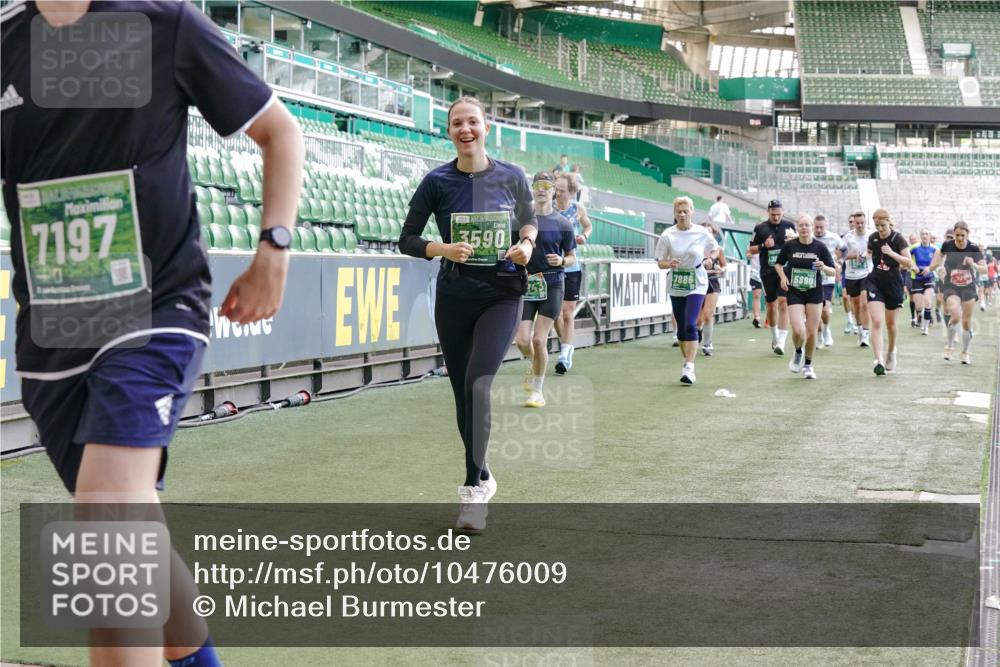 13.09.2026 - 21. swb-Marathon Bremen Michael Burmester http://msf.ph/oto/10476009 13.09.2026 13:16:48 Laufen im Stadion 134, 143, 153, 231, 267, 271, 449, 588, 598, 612, 653, 990, 1057, 1185, 1312, 1424, 1425, 1465, 1539, 1790, 1813, 1825, 1874, 1987, 2013, 2067, 2096, 2218, 2259, 2351, 2363, 2381, 2385, 2386, 2389, 2419, 2468, 2532, 2550, 2562, 2579, 2586, 2655, 2664, 2667, 2678, 2698, 2778, 2783, 2797, 2799, 2821, 2846, 2874, 2974, 2984, 2996, 3001, 3075, 3104, 3133, 3157, 3165, 3185, 3195, 3213, 3237, 3265, 3314, 3331, 3366, 3382, 3387, 3431, 3479, 3486, 3501, 3506, 3512 meine-sportfotos.de