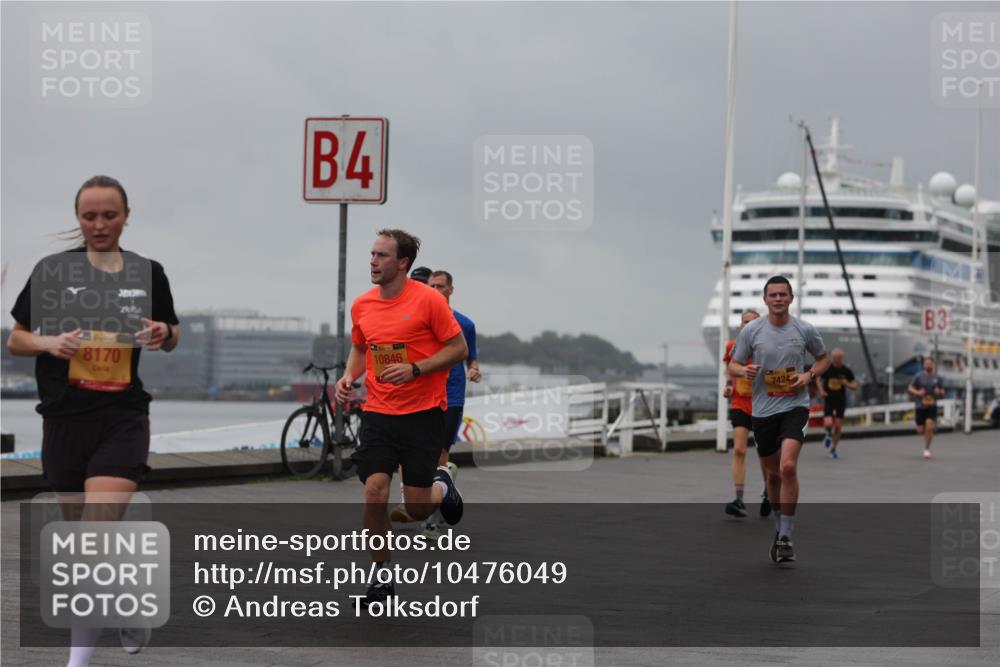 13.09.2026 - Kiel Lauf Andreas Tolksdorf http://msf.ph/oto/10476049 13.09.2026 11:48:36 Kiellinie 8170, 4, 10846, 7424, 3 meine-sportfotos.de