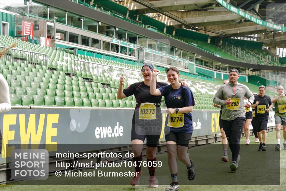 13.09.2026 - 21. swb-Marathon Bremen Michael Burmester http://msf.ph/oto/10476059 13.09.2026 10:39:10 Laufen im Stadion 10135, 10138, 10139, 10168, 10188, 10190, 10204, 10205, 10217, 10229, 10234, 10238, 10259, 10260, 10279, 10280, 10305, 10314, 10360, 10363, 10364, 10370, 10375, 10376, 10378, 10404, 10432, 10457, 10465, 10469, 10484, 10488, 10493, 10501, 10505, 10510, 10511, 10526, 10556, 10576, 10580, 10595, 10609, 10616, 10619, 10630, 10645, 10654, 10660, 10661, 10662, 10664, 10681, 10682, 10686, 10695, 10697, 10712, 10737, 10743, 10802, 10823 meine-sportfotos.de