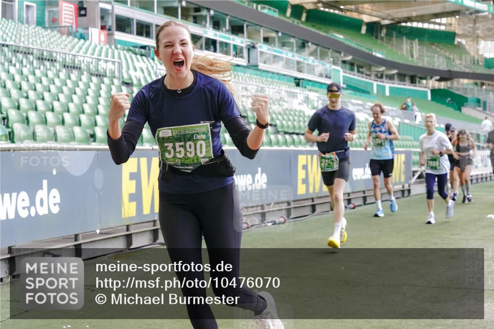 13.09.2026 - 21. swb-Marathon Bremen Michael Burmester http://msf.ph/oto/10476070 13.09.2026 13:16:50 Laufen im Stadion 134, 143, 153, 231, 267, 271, 449, 588, 598, 612, 653, 990, 1057, 1185, 1312, 1424, 1425, 1465, 1539, 1790, 1813, 1825, 1874, 1987, 2013, 2067, 2096, 2218, 2259, 2351, 2363, 2381, 2385, 2386, 2389, 2419, 2468, 2532, 2550, 2562, 2579, 2586, 2601, 2655, 2664, 2667, 2678, 2698, 2778, 2797, 2799, 2821, 2846, 2874, 2974, 2984, 2996, 3001, 3075, 3104, 3133, 3157, 3165, 3180, 3185, 3195, 3213, 3237, 3265, 3314, 3331, 3337, 3366, 3382, 3387, 3421, 3431, 3479, 3486, 3501, 3506, 3512 meine-sportfotos.de