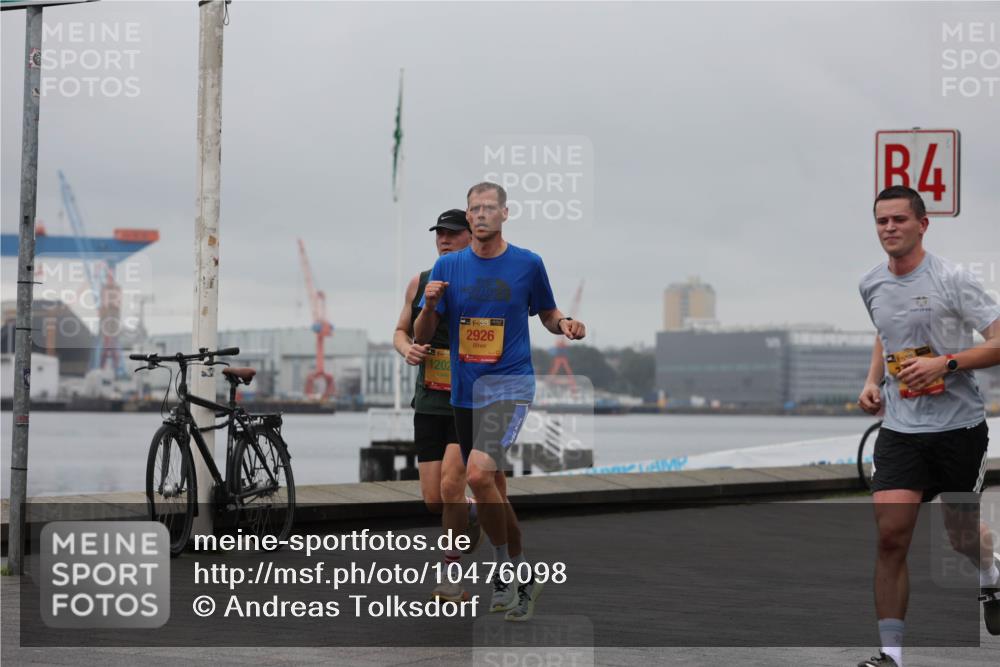 13.09.2026 - Kiel Lauf Andreas Tolksdorf http://msf.ph/oto/10476098 13.09.2026 11:48:38 Kiellinie 38, 35, 1202, 2926, 4 meine-sportfotos.de