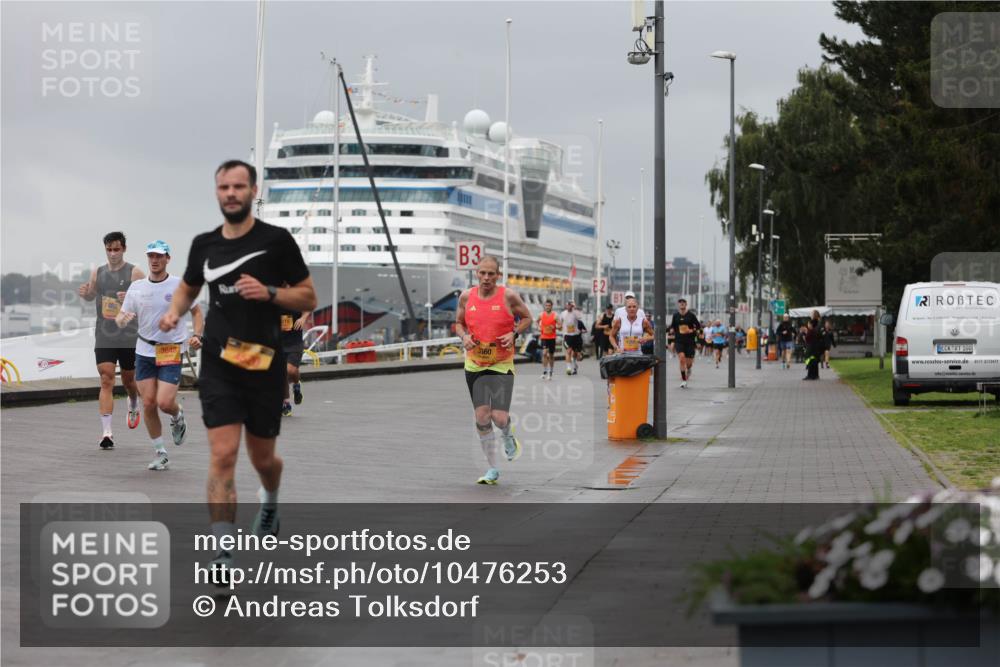 13.09.2026 - Kiel Lauf Andreas Tolksdorf http://msf.ph/oto/10476253 13.09.2026 11:48:54 Kiellinie 7462, 3, 3648, 3360, 100, 0171, 3173477 meine-sportfotos.de