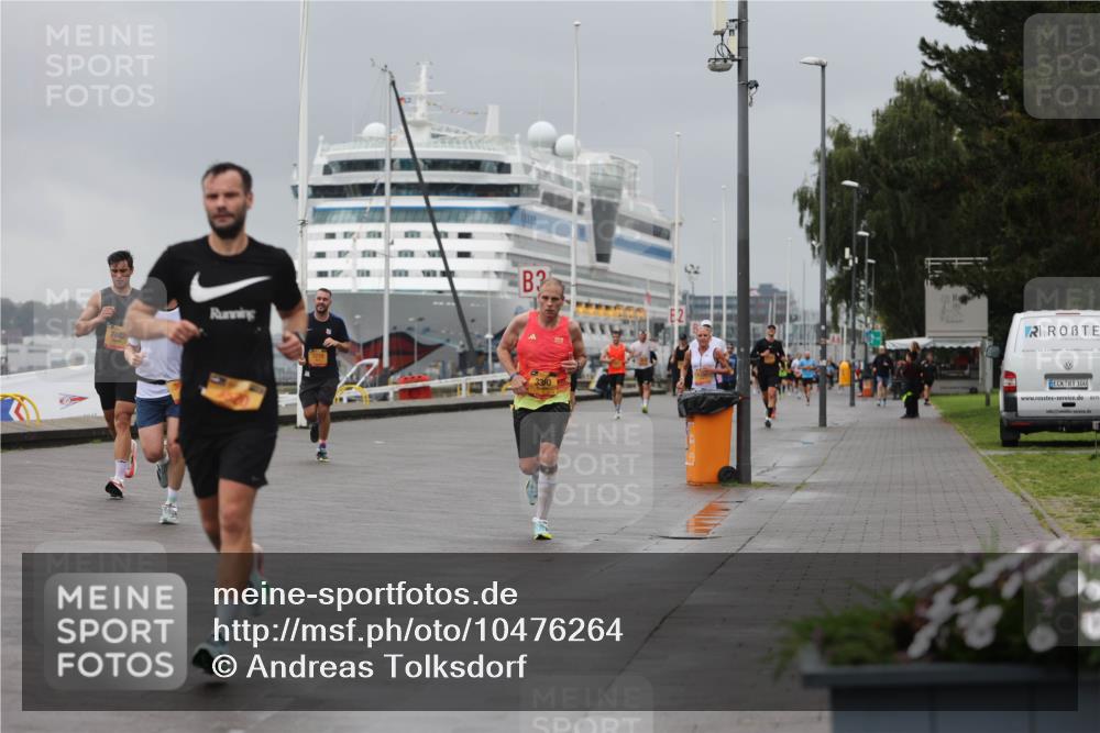 13.09.2026 - Kiel Lauf Andreas Tolksdorf http://msf.ph/oto/10476264 13.09.2026 11:48:55 Kiellinie 7462, 3, 3360, 100, 9171 meine-sportfotos.de