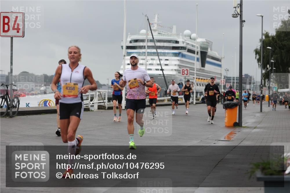 13.09.2026 - Kiel Lauf Andreas Tolksdorf http://msf.ph/oto/10476295 13.09.2026 11:49:04 Kiellinie 4, 4358, 2374, 3 meine-sportfotos.de