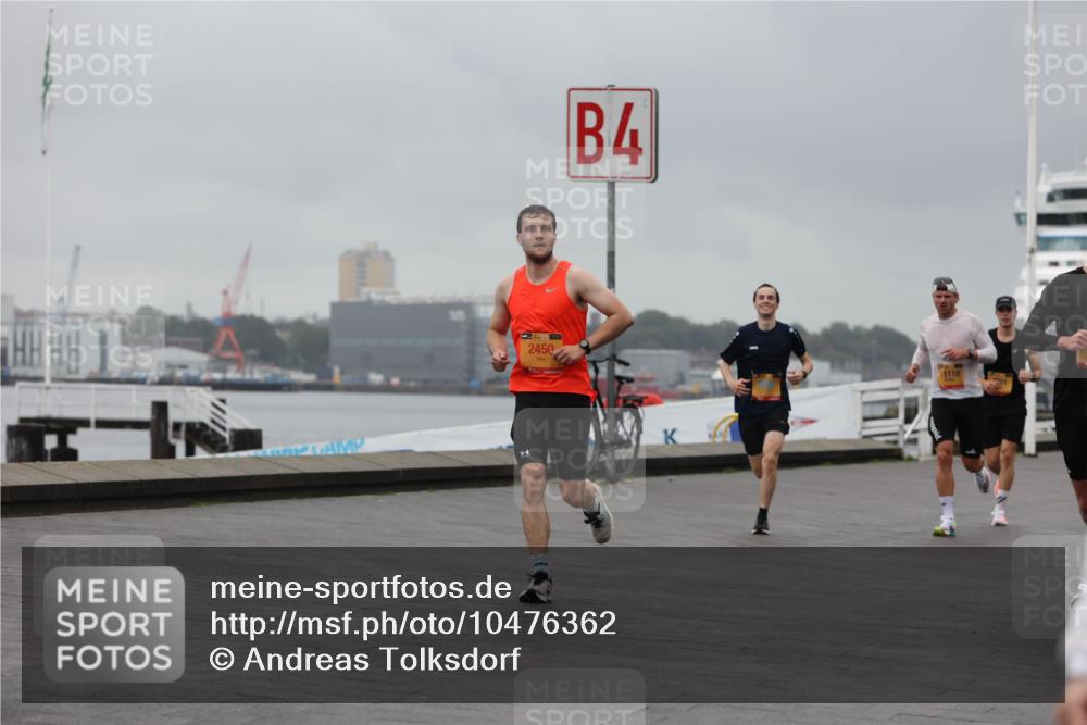13.09.2026 - Kiel Lauf Andreas Tolksdorf http://msf.ph/oto/10476362 13.09.2026 11:49:11 Kiellinie 1, 4, 2450, 11118 meine-sportfotos.de