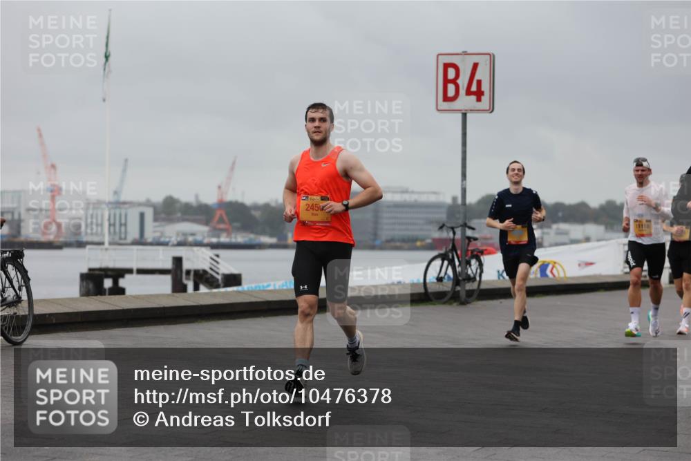 13.09.2026 - Kiel Lauf Andreas Tolksdorf http://msf.ph/oto/10476378 13.09.2026 11:49:12 Kiellinie 38, 2450, 4, 115, 11118 meine-sportfotos.de