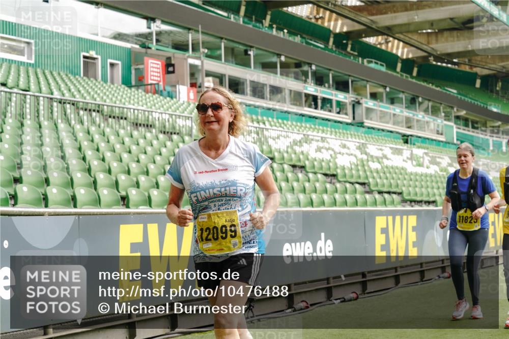 13.09.2026 - 21. swb-Marathon Bremen Michael Burmester http://msf.ph/oto/10476488 13.09.2026 10:39:23 Laufen im Stadion 10135, 10138, 10139, 10156, 10168, 10188, 10190, 10204, 10205, 10217, 10229, 10234, 10238, 10259, 10260, 10279, 10280, 10305, 10314, 10360, 10363, 10364, 10370, 10378, 10386, 10404, 10457, 10465, 10469, 10484, 10493, 10501, 10505, 10510, 10511, 10526, 10556, 10570, 10576, 10580, 10595, 10599, 10609, 10616, 10619, 10630, 10645, 10653, 10660, 10661, 10662, 10664, 10681, 10682, 10686, 10695, 10696, 10697, 10712, 10737, 10743, 10751, 10802, 10823 meine-sportfotos.de