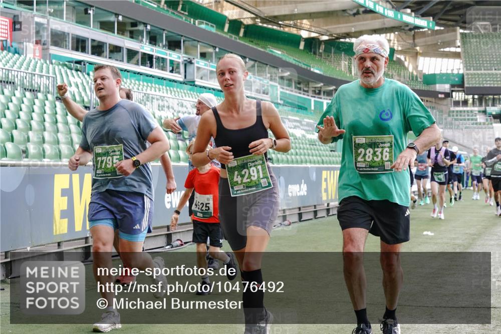 13.09.2026 - 21. swb-Marathon Bremen Michael Burmester http://msf.ph/oto/10476492 13.09.2026 13:17:00 Laufen im Stadion 134, 143, 153, 231, 267, 271, 311, 449, 588, 598, 612, 653, 990, 1057, 1185, 1312, 1424, 1425, 1465, 1539, 1790, 1813, 1825, 1874, 1987, 2013, 2067, 2096, 2218, 2259, 2351, 2363, 2381, 2389, 2419, 2468, 2532, 2550, 2562, 2579, 2586, 2601, 2647, 2655, 2664, 2678, 2698, 2778, 2797, 2799, 2821, 2846, 2974, 2984, 2996, 3001, 3075, 3104, 3133, 3165, 3180, 3195, 3213, 3237, 3265, 3314, 3331, 3337, 3366, 3382, 3387, 3421, 3431, 3479, 3486, 3501, 3506, 3512, 3548 meine-sportfotos.de
