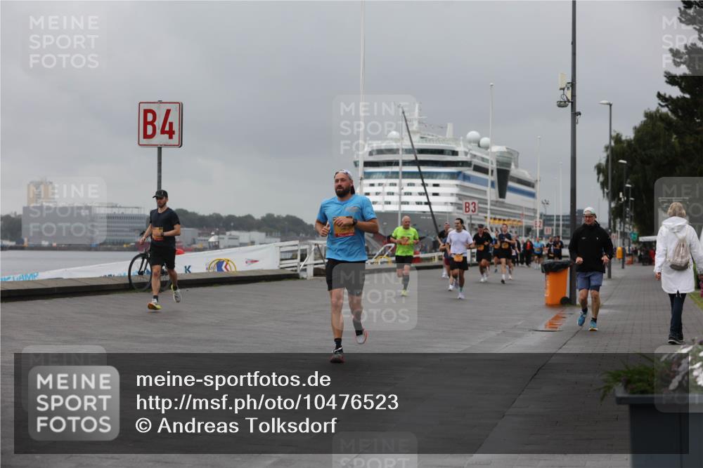 13.09.2026 - Kiel Lauf Andreas Tolksdorf http://msf.ph/oto/10476523 13.09.2026 11:49:25 Kiellinie 4, 3 meine-sportfotos.de