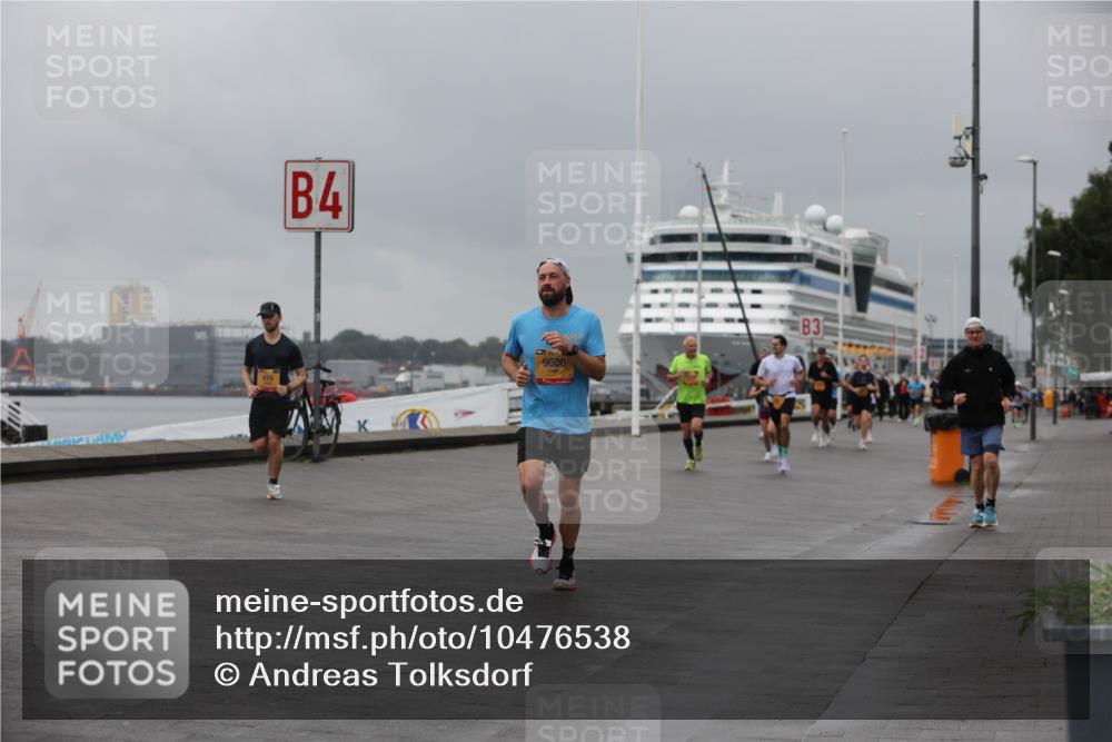 13.09.2026 - Kiel Lauf Andreas Tolksdorf http://msf.ph/oto/10476538 13.09.2026 11:49:26 Kiellinie 4, 9600, 3 meine-sportfotos.de