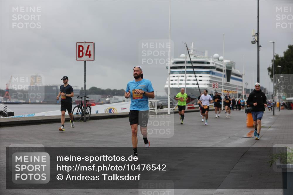 13.09.2026 - Kiel Lauf Andreas Tolksdorf http://msf.ph/oto/10476542 13.09.2026 11:49:26 Kiellinie 4, 3 meine-sportfotos.de