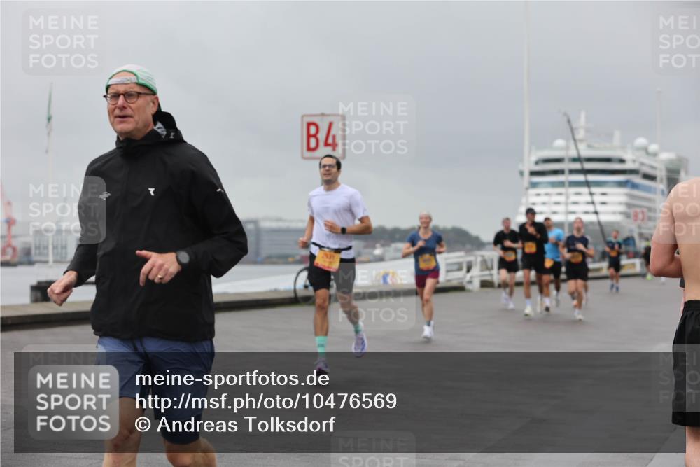 13.09.2026 - Kiel Lauf Andreas Tolksdorf http://msf.ph/oto/10476569 13.09.2026 11:49:33 Kiellinie 4 meine-sportfotos.de