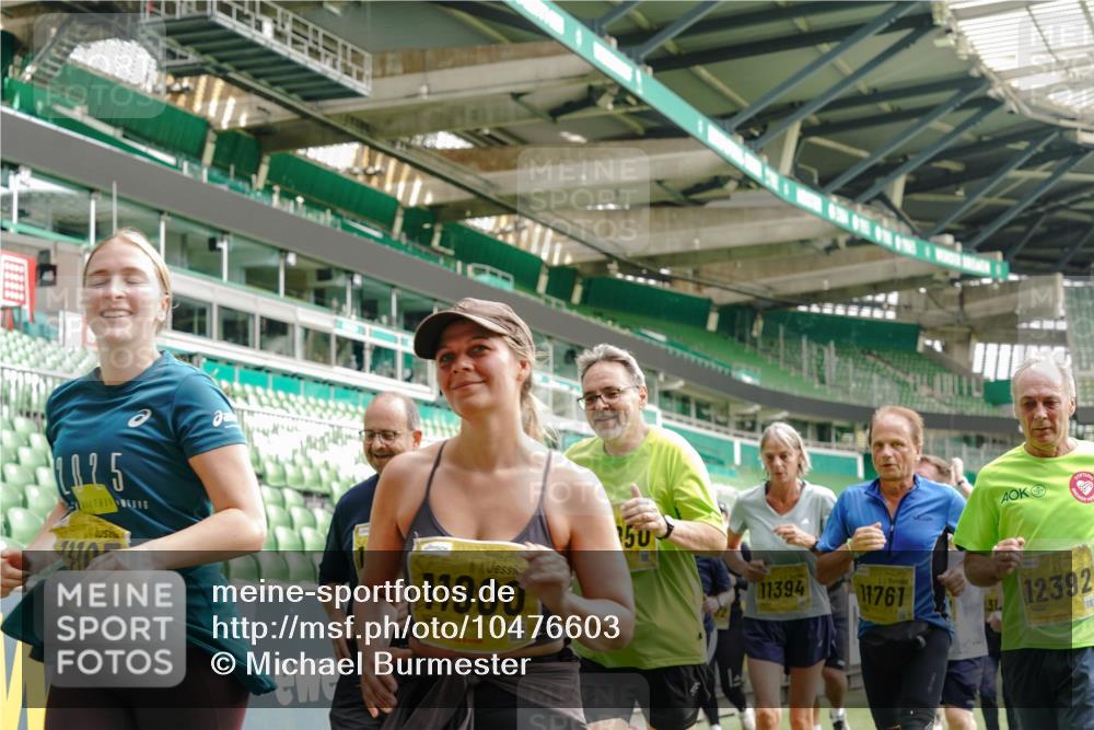 13.09.2026 - 21. swb-Marathon Bremen Michael Burmester http://msf.ph/oto/10476603 13.09.2026 10:39:26 Laufen im Stadion 10135, 10138, 10139, 10156, 10168, 10169, 10188, 10190, 10204, 10205, 10217, 10229, 10234, 10238, 10259, 10260, 10279, 10280, 10305, 10314, 10360, 10363, 10364, 10378, 10386, 10404, 10457, 10465, 10469, 10484, 10493, 10501, 10505, 10510, 10511, 10526, 10556, 10570, 10576, 10580, 10595, 10599, 10609, 10616, 10619, 10630, 10645, 10653, 10660, 10661, 10662, 10664, 10681, 10682, 10686, 10695, 10696, 10697, 10712, 10737, 10743, 10751, 10802, 10823 meine-sportfotos.de