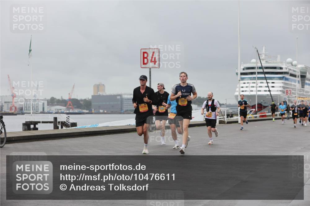 13.09.2026 - Kiel Lauf Andreas Tolksdorf http://msf.ph/oto/10476611 13.09.2026 11:49:37 Kiellinie 4, 9836, 11109, 507, 3 meine-sportfotos.de