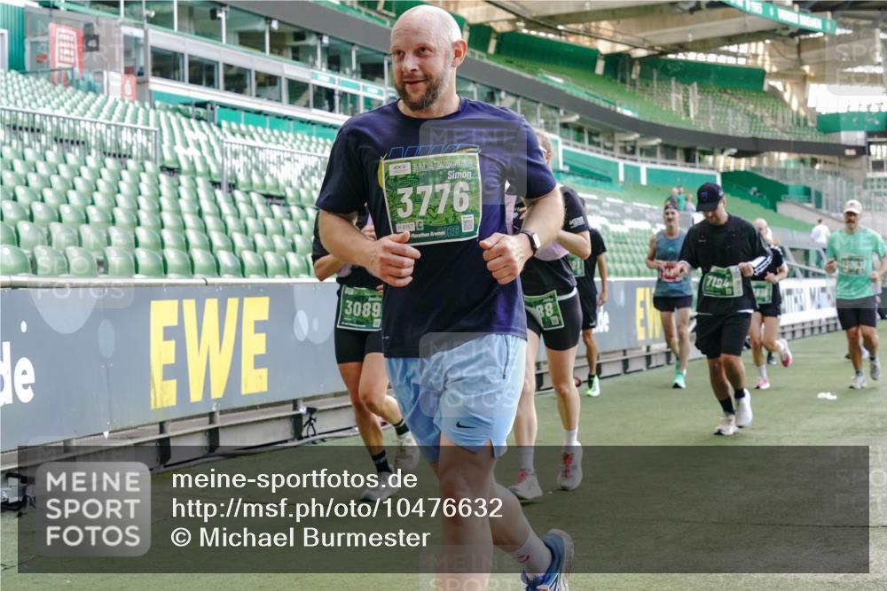 13.09.2026 - 21. swb-Marathon Bremen Michael Burmester http://msf.ph/oto/10476632 13.09.2026 13:17:05 Laufen im Stadion 134, 143, 153, 231, 267, 271, 311, 449, 588, 598, 612, 653, 990, 1057, 1185, 1312, 1424, 1425, 1465, 1539, 1790, 1813, 1825, 1874, 1987, 2013, 2067, 2096, 2218, 2259, 2351, 2363, 2381, 2389, 2419, 2468, 2532, 2550, 2562, 2579, 2586, 2601, 2647, 2655, 2664, 2678, 2698, 2778, 2797, 2799, 2821, 2846, 2974, 2984, 2996, 3001, 3104, 3133, 3180, 3195, 3213, 3237, 3314, 3331, 3337, 3366, 3382, 3387, 3421, 3431, 3479, 3486, 3501, 3506, 3512, 3548 meine-sportfotos.de