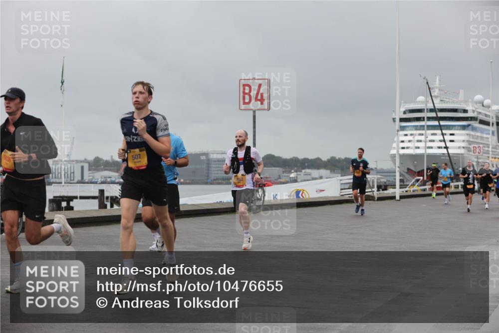 13.09.2026 - Kiel Lauf Andreas Tolksdorf http://msf.ph/oto/10476655 13.09.2026 11:49:39 Kiellinie 9936, 507, 4, 8812, 3 meine-sportfotos.de