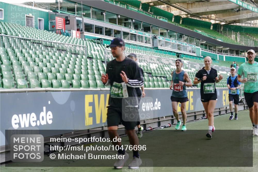 13.09.2026 - 21. swb-Marathon Bremen Michael Burmester http://msf.ph/oto/10476696 13.09.2026 13:17:07 Laufen im Stadion 134, 143, 153, 231, 267, 271, 311, 449, 588, 598, 612, 653, 990, 1057, 1185, 1312, 1424, 1425, 1465, 1539, 1790, 1813, 1825, 1987, 2013, 2067, 2096, 2218, 2259, 2351, 2363, 2381, 2389, 2419, 2468, 2532, 2550, 2562, 2579, 2586, 2601, 2647, 2655, 2664, 2678, 2698, 2778, 2797, 2799, 2821, 2846, 2974, 2984, 2996, 3001, 3104, 3133, 3180, 3195, 3213, 3237, 3314, 3331, 3337, 3366, 3387, 3421, 3431, 3479, 3486, 3501, 3506, 3512, 3548 meine-sportfotos.de